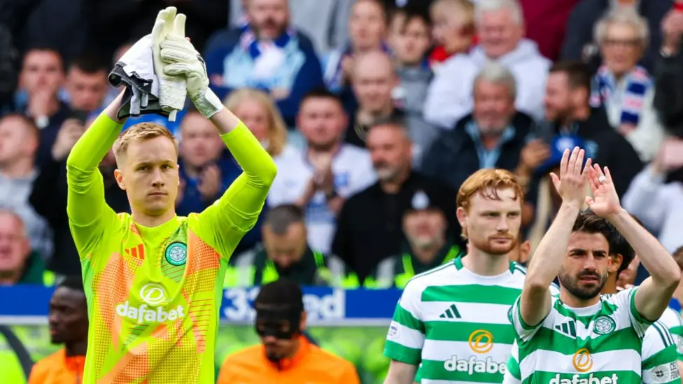 Navigating Kasper Schmeichel's Injury and Unfair Criticism